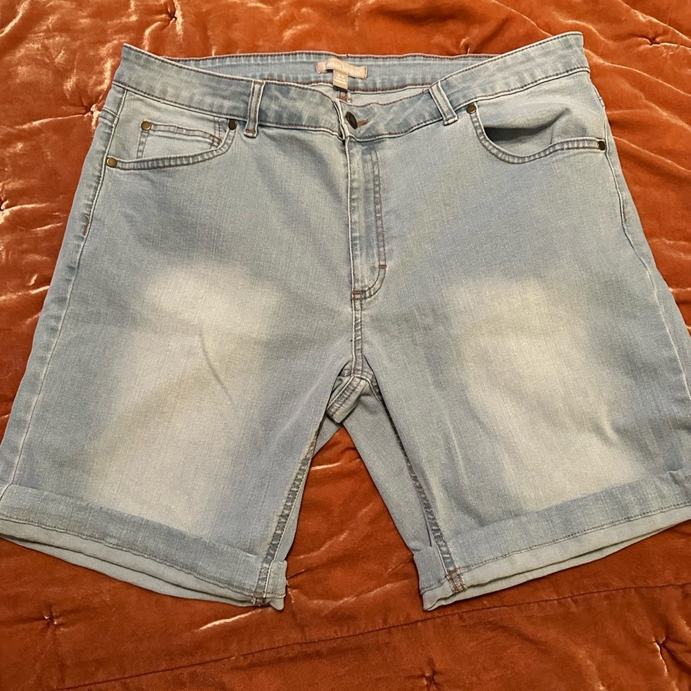 Woman Within size 18W light wash denim shorts